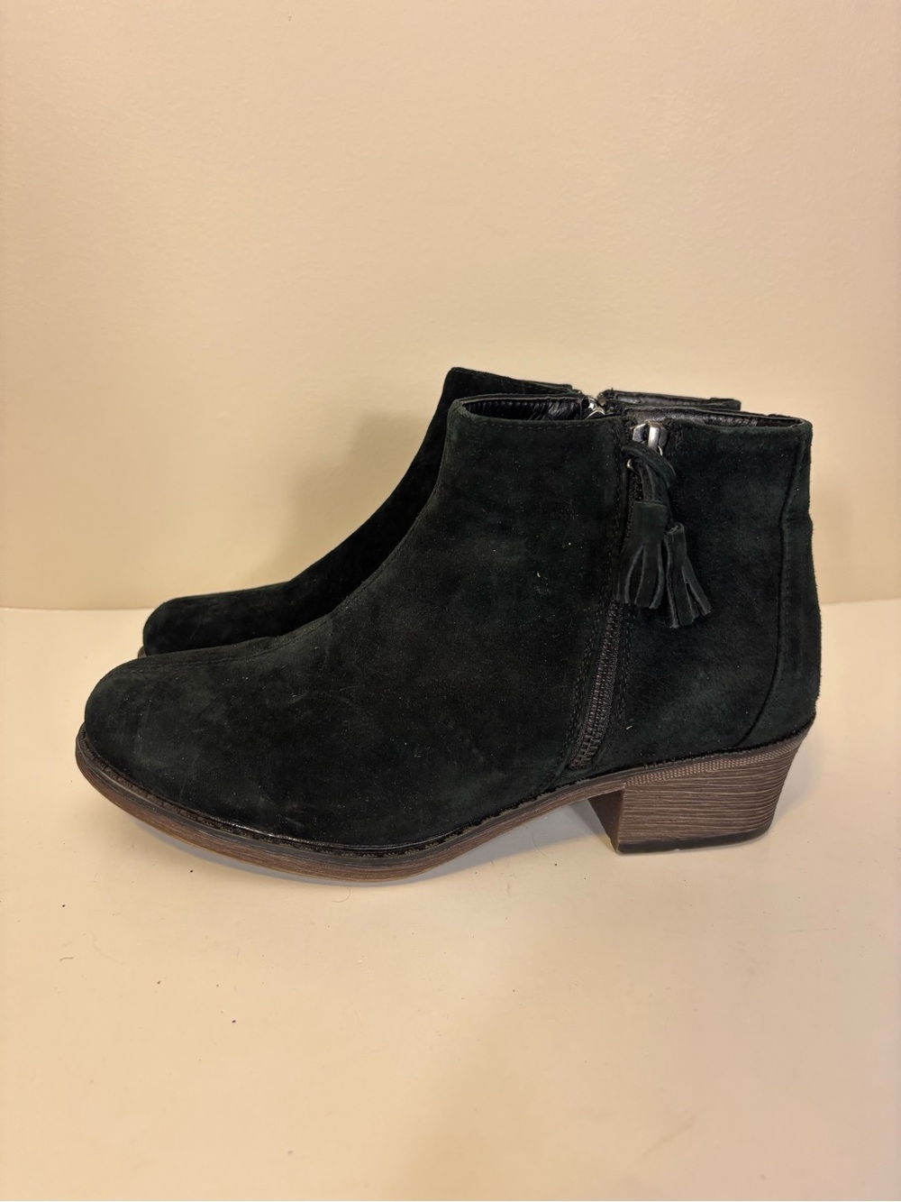 Propet Black Leather Suede Ankle Booties with Tassel Zip Size 9.5